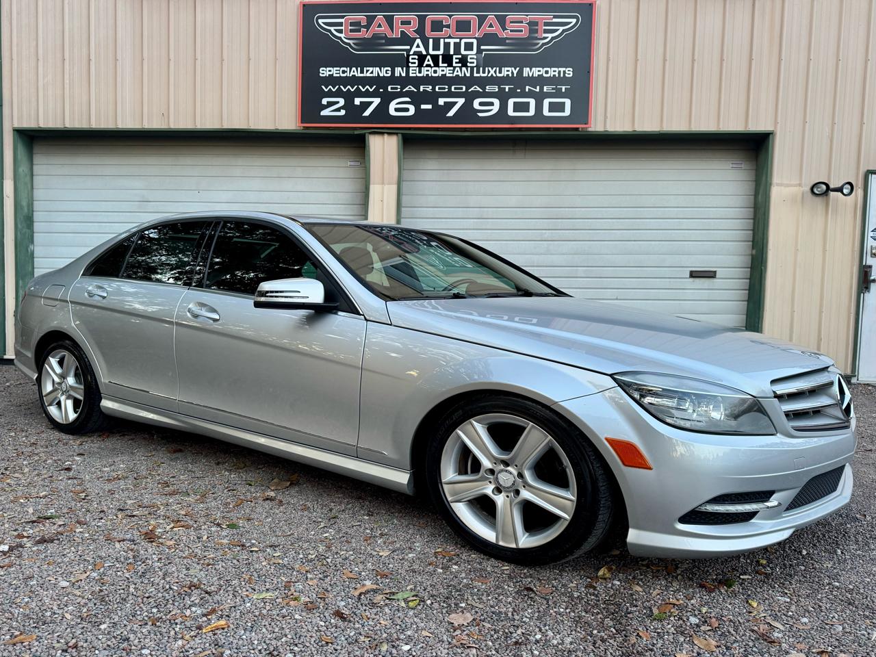 Mercedes-Benz C-Class C300 4MATIC Luxury Sedan 2011