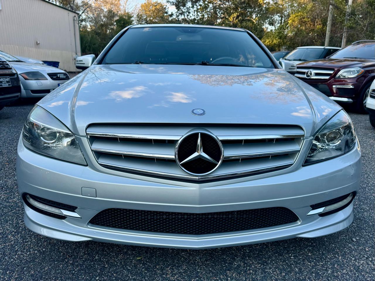 Mercedes-Benz C-Class C300 4MATIC Luxury Sedan 2011