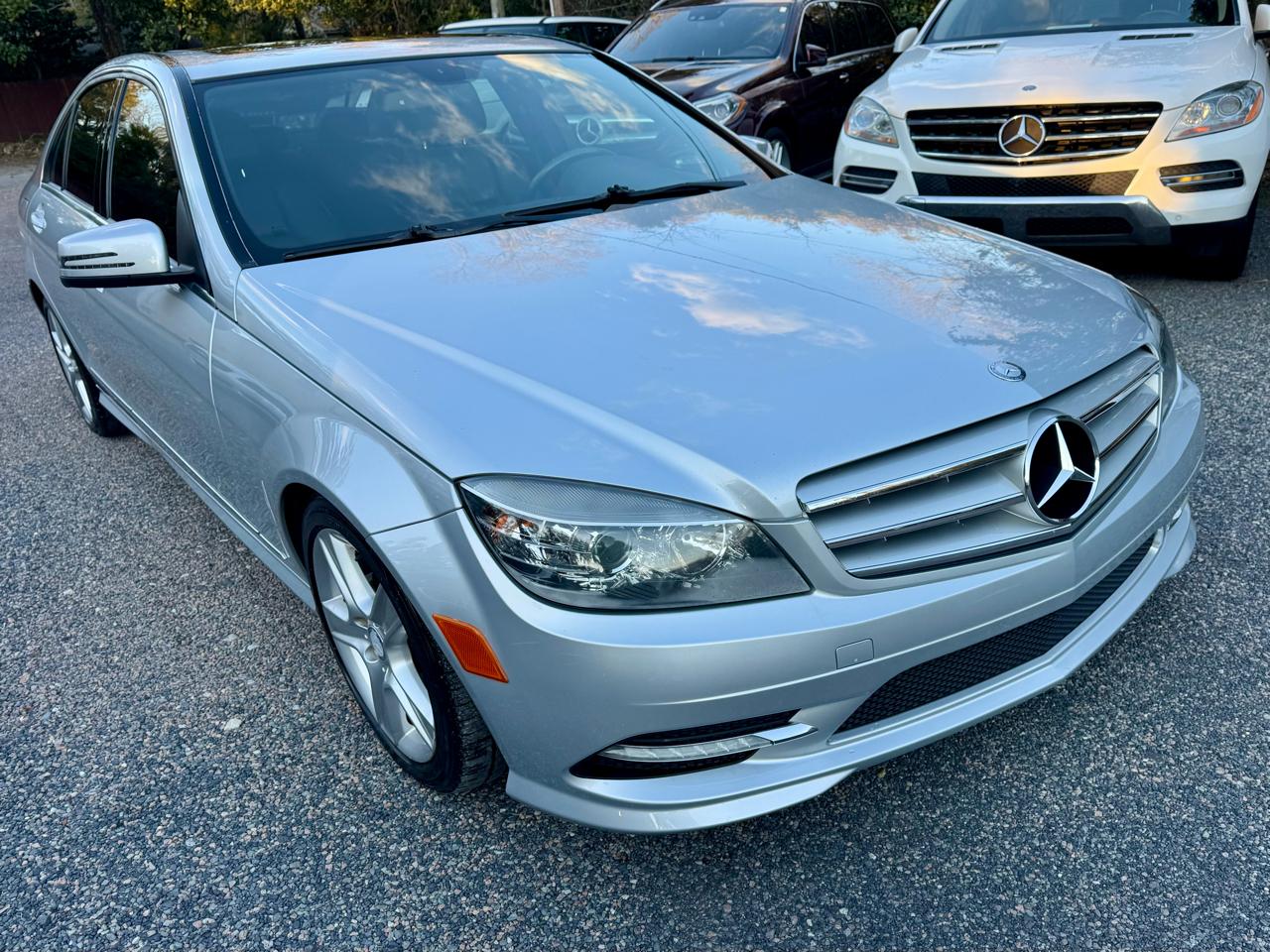 Mercedes-Benz C-Class C300 4MATIC Luxury Sedan 2011