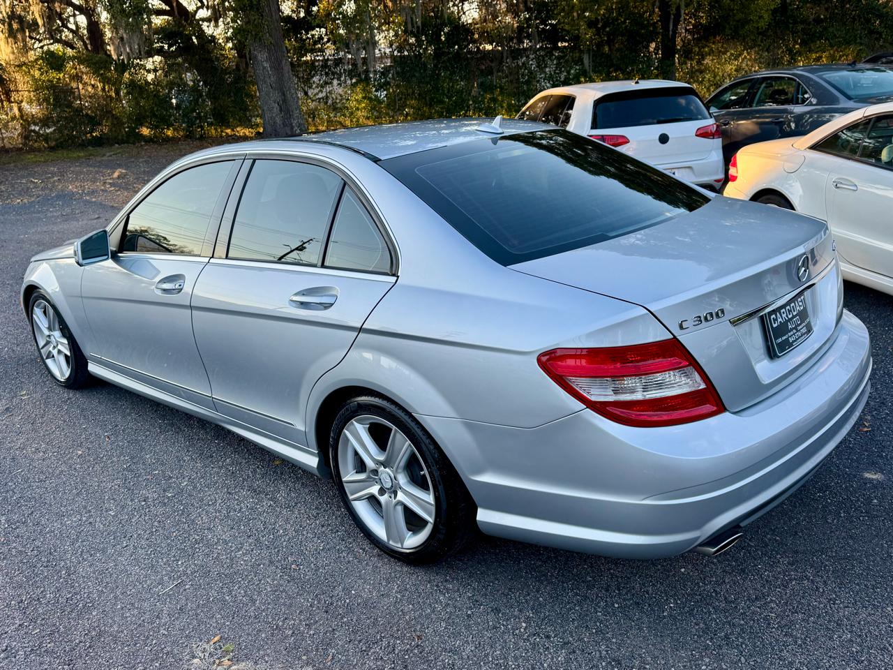 Mercedes-Benz C-Class C300 4MATIC Luxury Sedan 2011