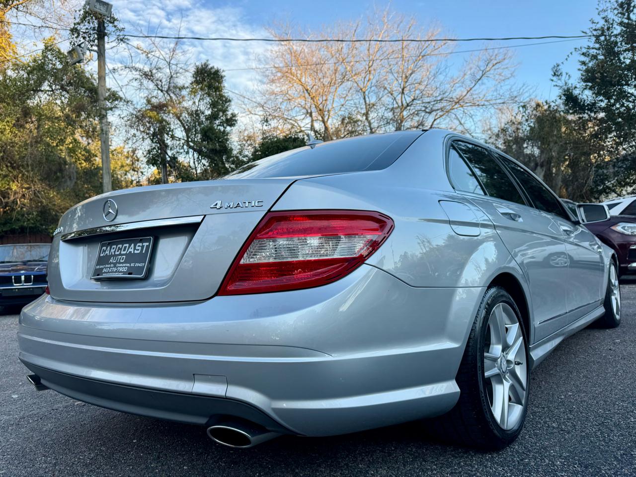 Mercedes-Benz C-Class C300 4MATIC Luxury Sedan 2011