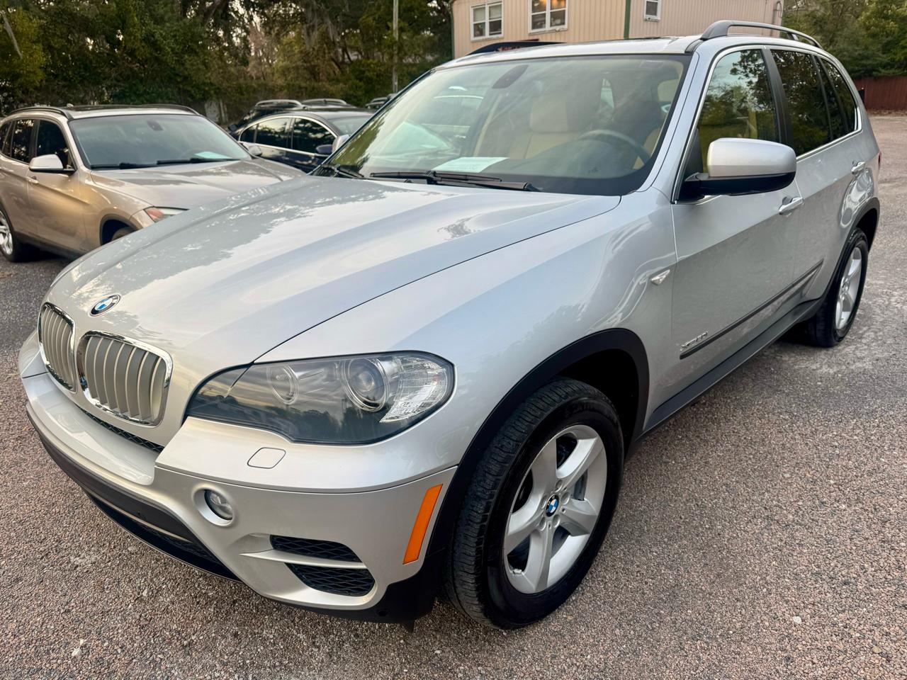 BMW X5 xDrive50i 2011