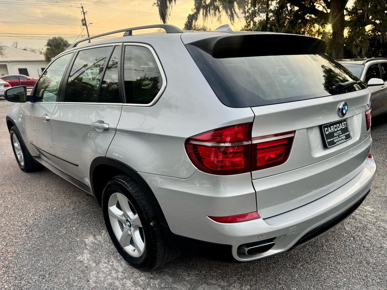 BMW X5 xDrive50i 2011