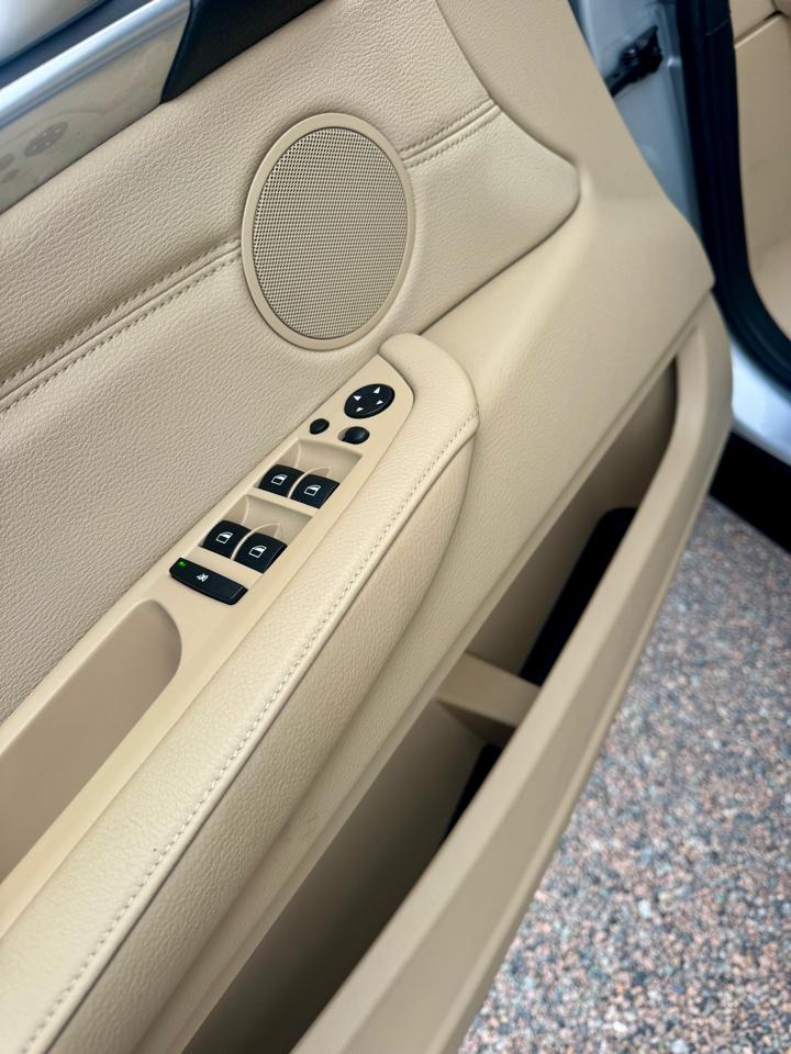 BMW X5 xDrive50i 2011