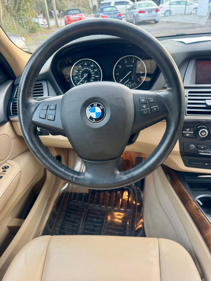 BMW X5 xDrive50i 2011