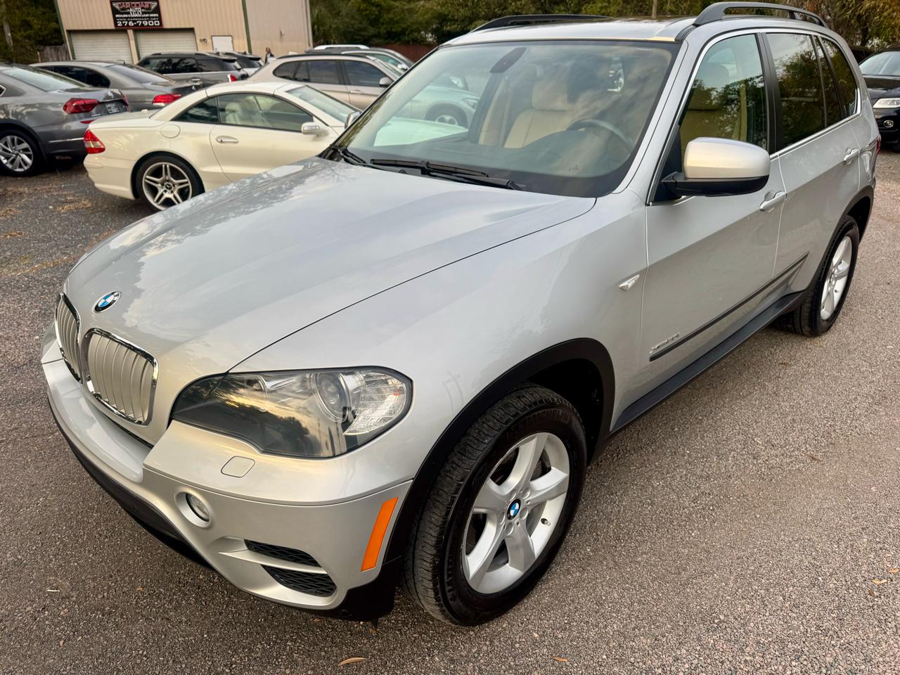 BMW X5 xDrive50i 2011