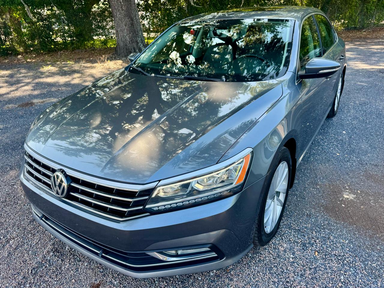 Volkswagen Passat SE 2018