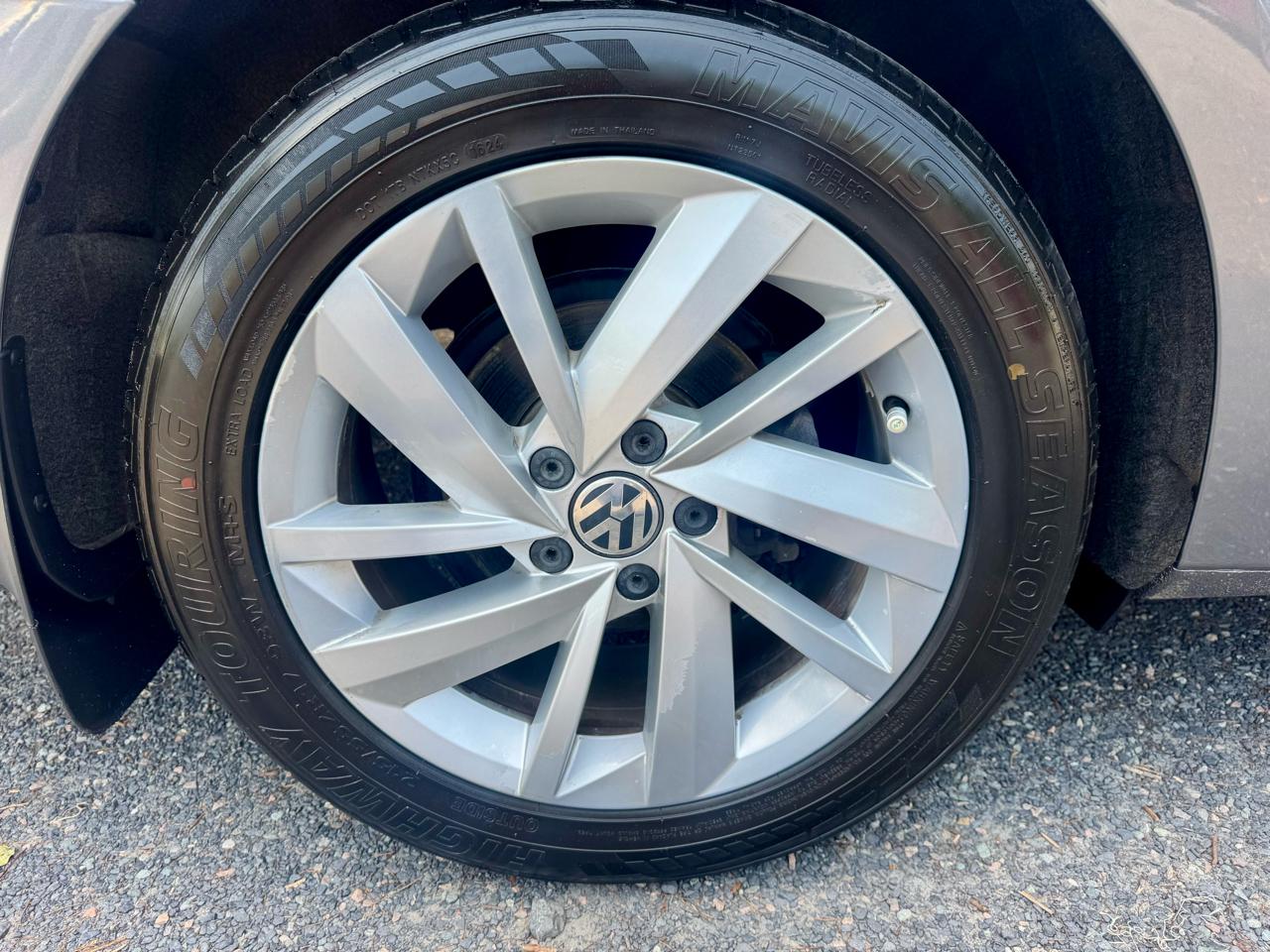 Volkswagen Passat SE 2018