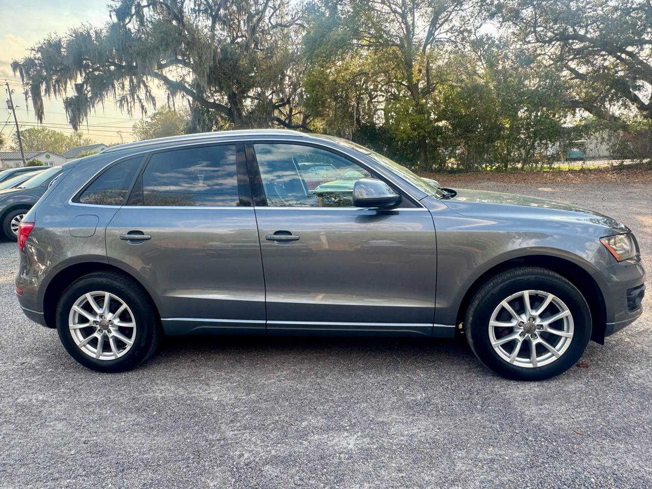 Audi Q5 2.0 quattro Premium 2012