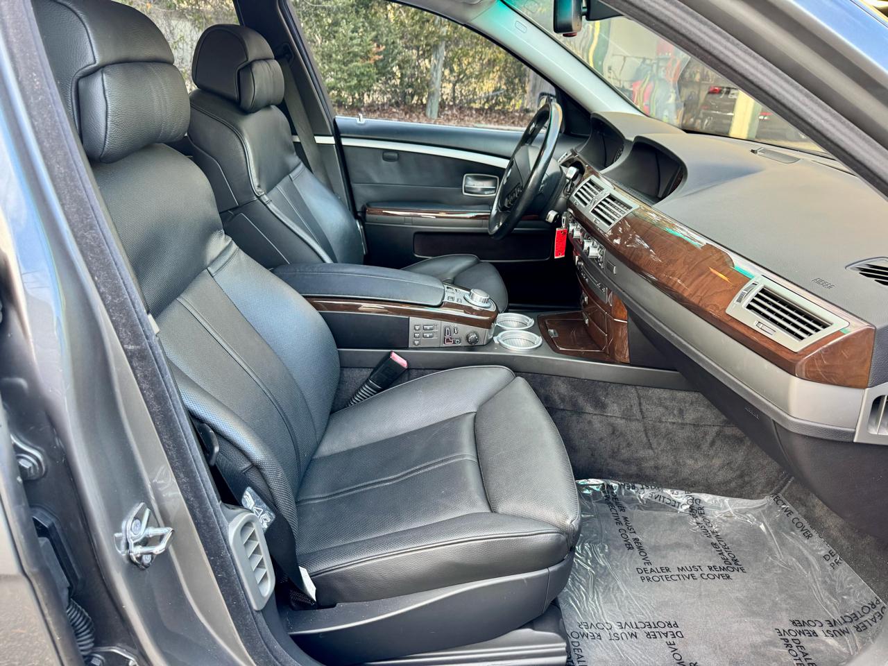 BMW 7-Series 750i 2007