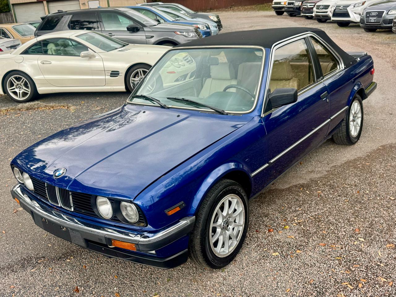 BMW 323i Base 1984