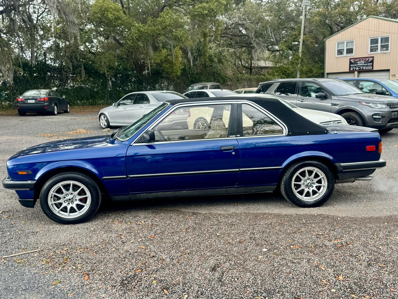 BMW 323i Base 1984