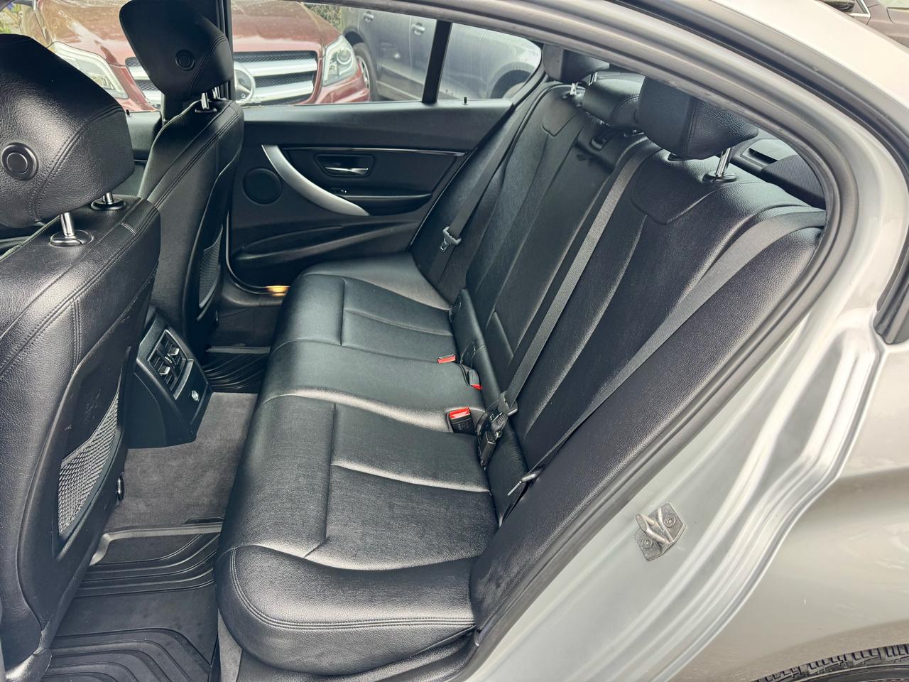 BMW 3-Series 328i xDrive Sedan 2016