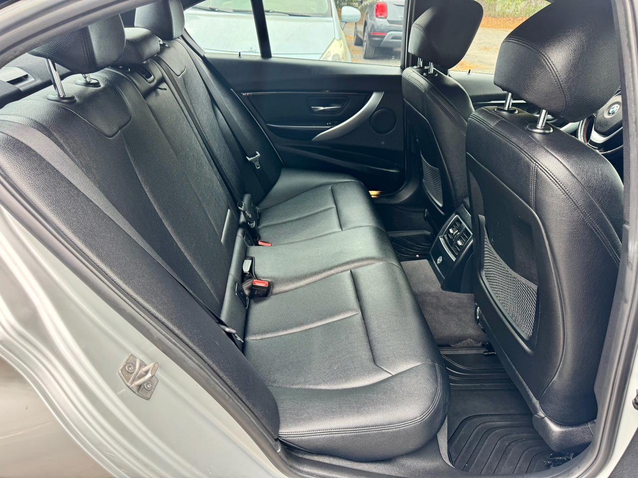 BMW 3-Series 328i xDrive Sedan 2016