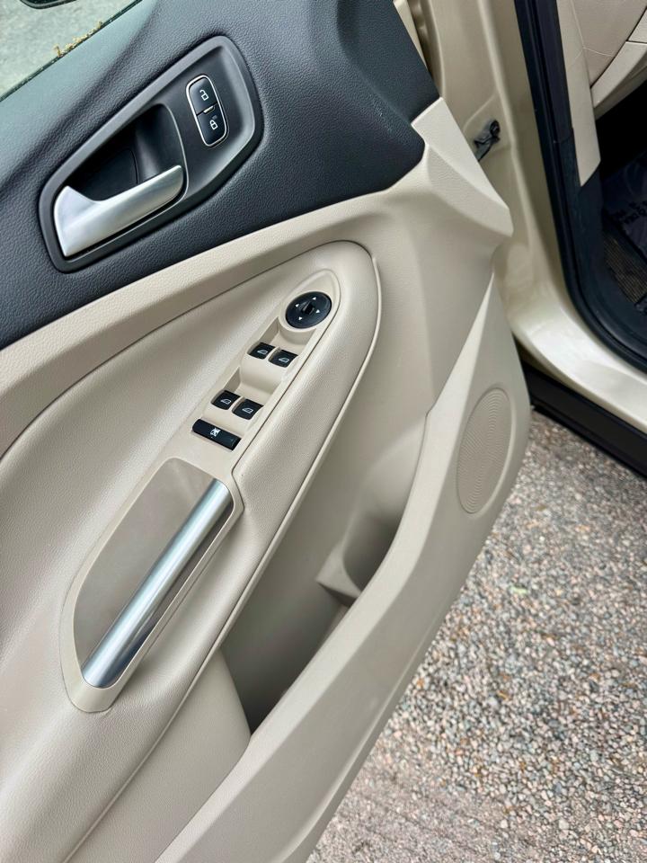 Ford Escape SEL 4WD 2018