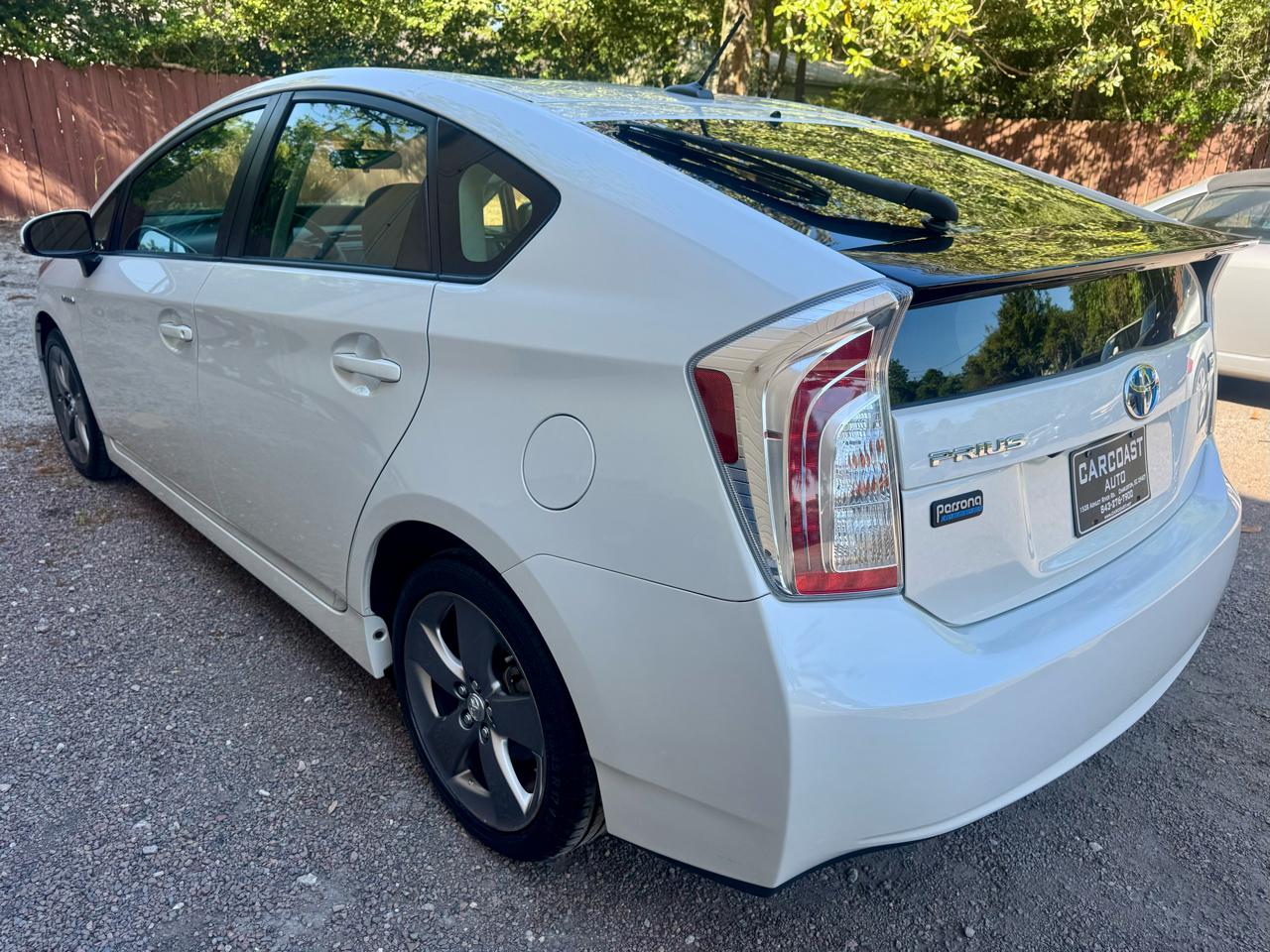 Toyota Prius 5dr HB Persona Series Special Edition (Natl) 2015