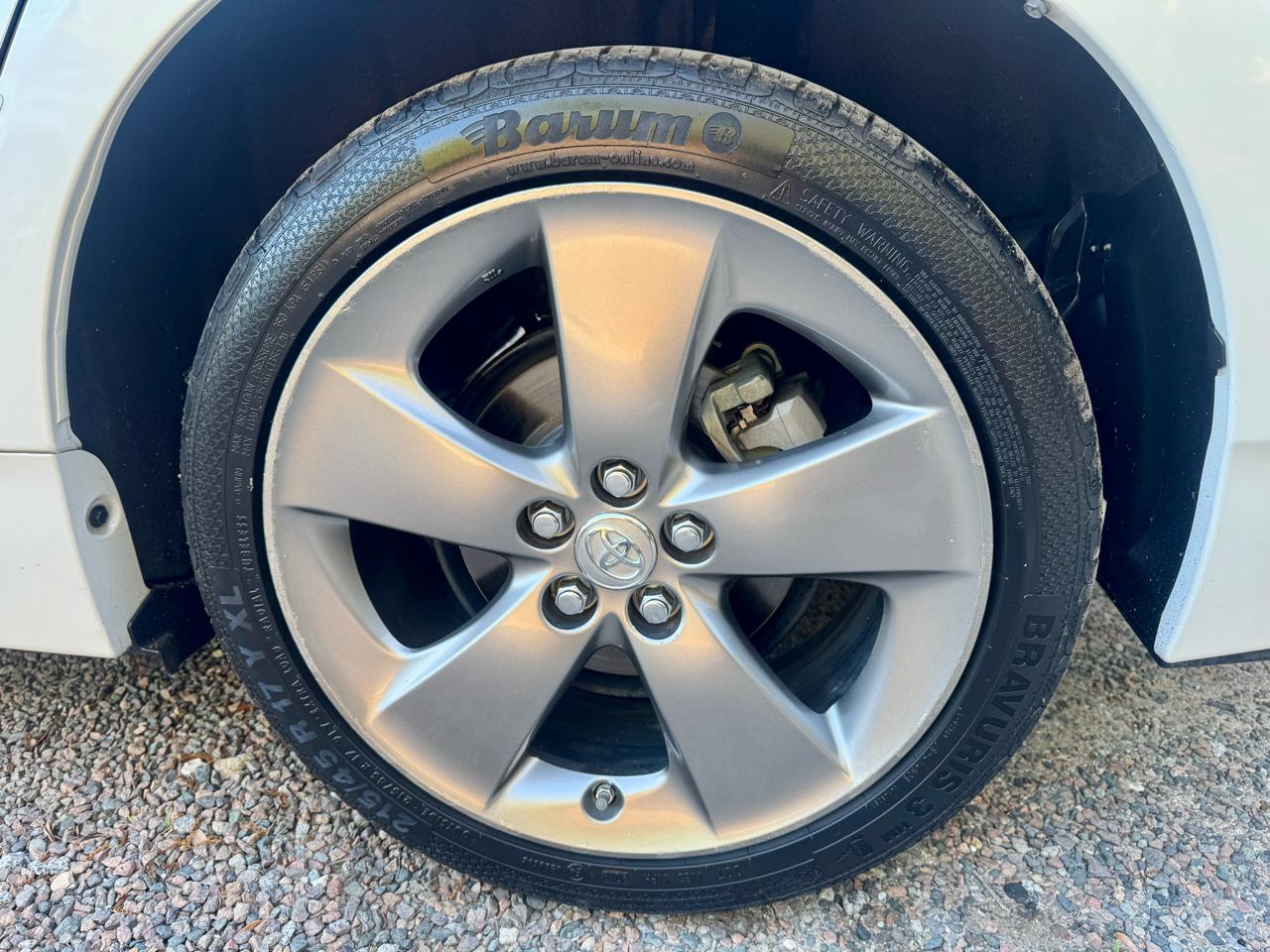 Toyota Prius 5dr HB Persona Series Special Edition (Natl) 2015