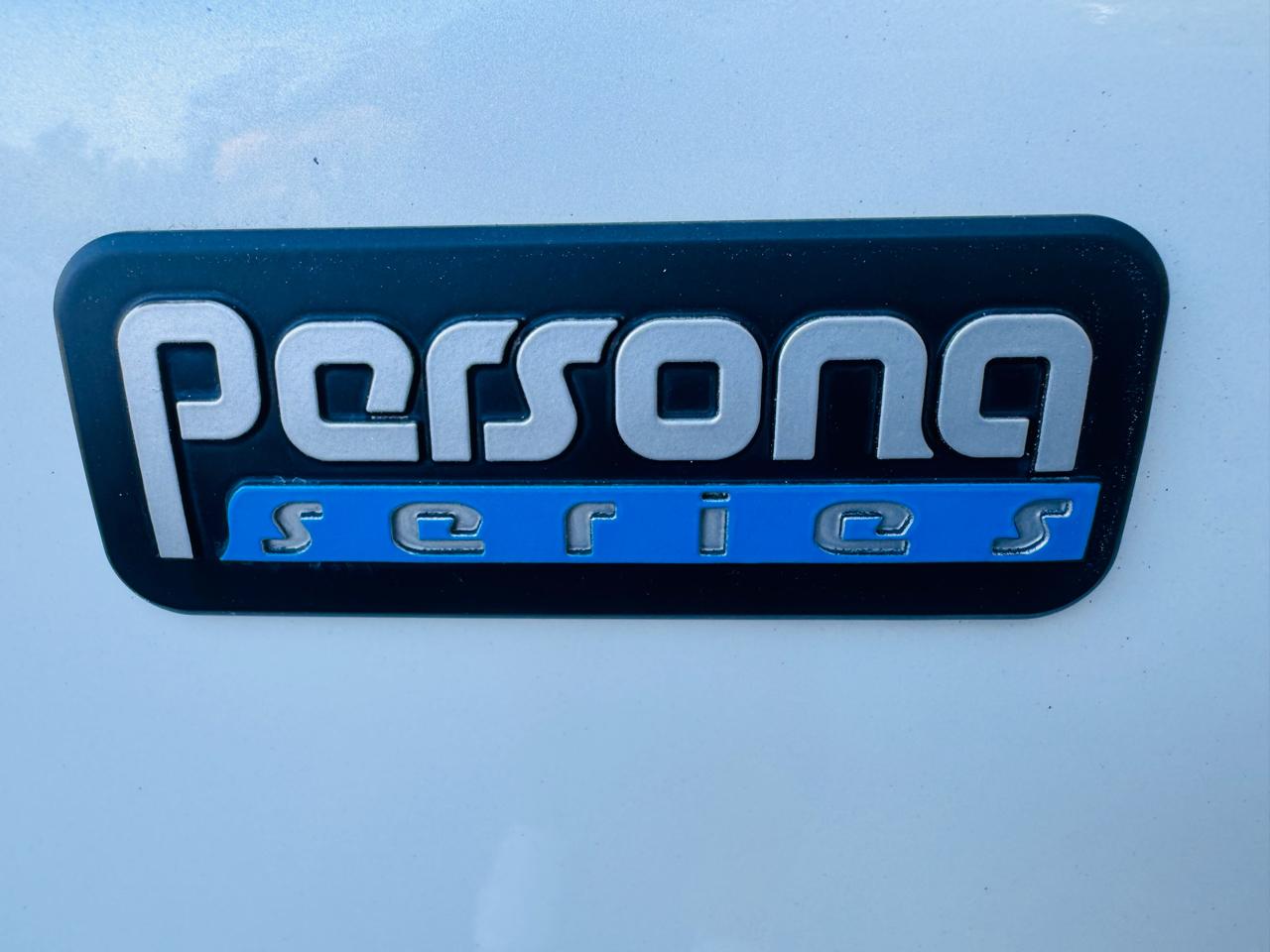 Toyota Prius 5dr HB Persona Series Special Edition (Natl) 2015