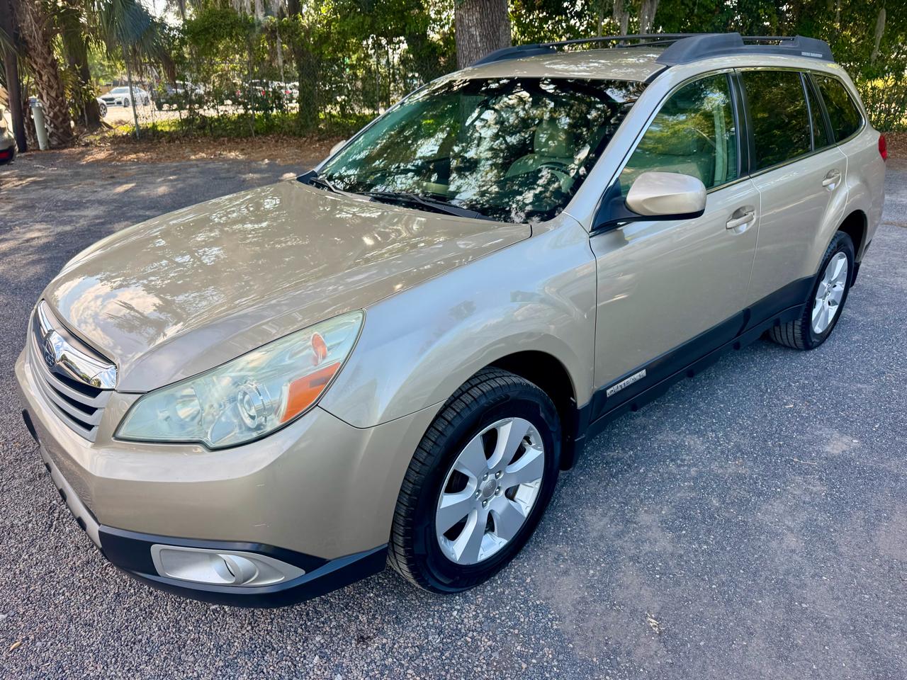 Subaru Outback 2.5i Premium 2010