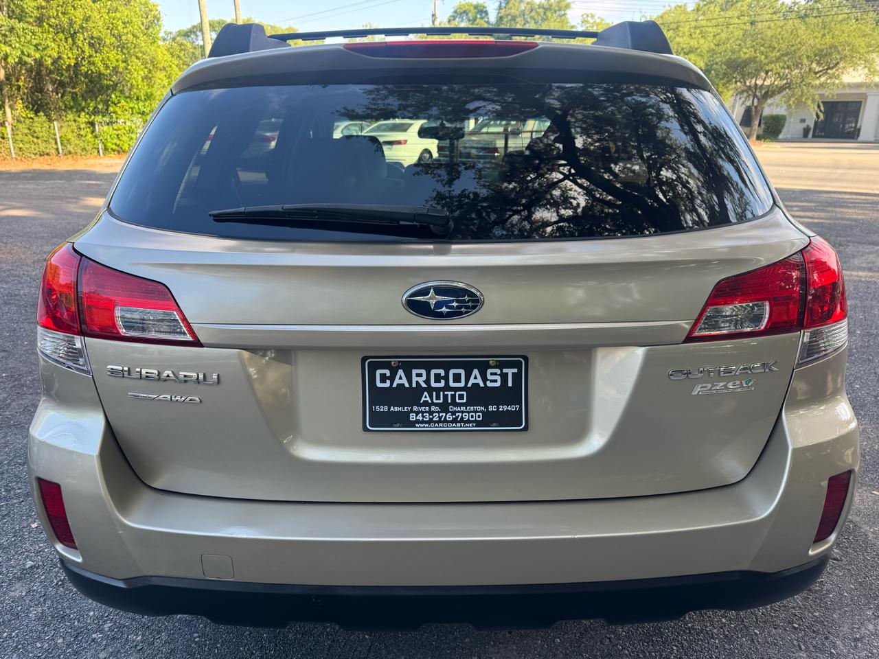 Subaru Outback 2.5i Premium 2010