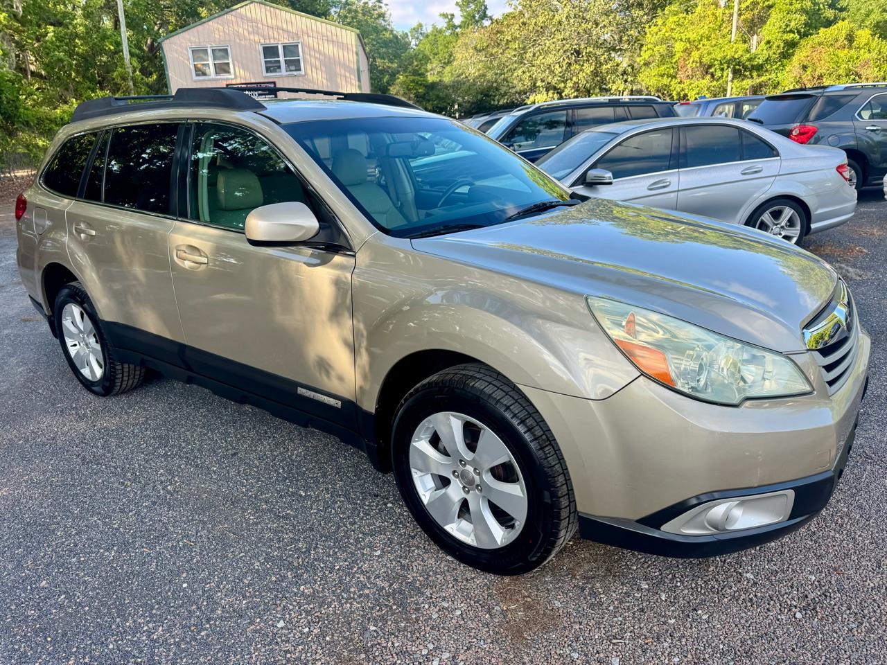 Subaru Outback 2.5i Premium 2010