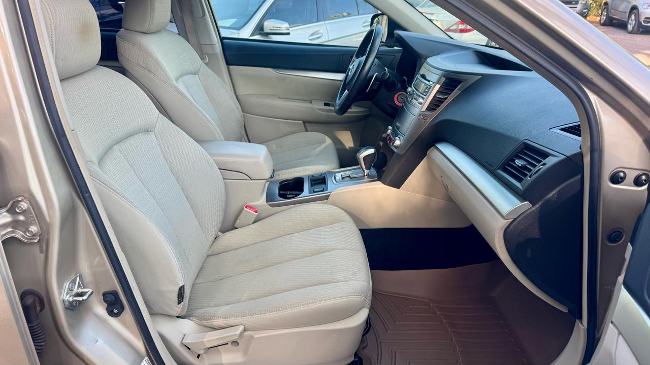 Subaru Outback 2.5i Premium 2010