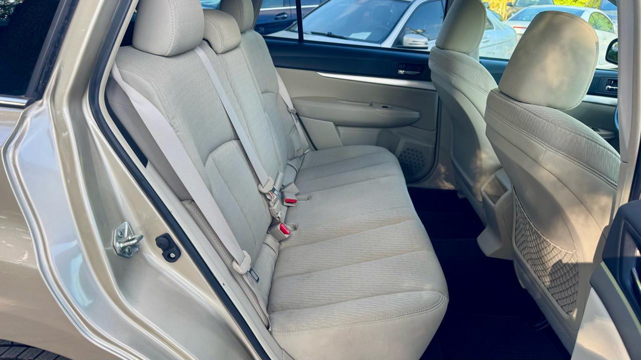 Subaru Outback 2.5i Premium 2010