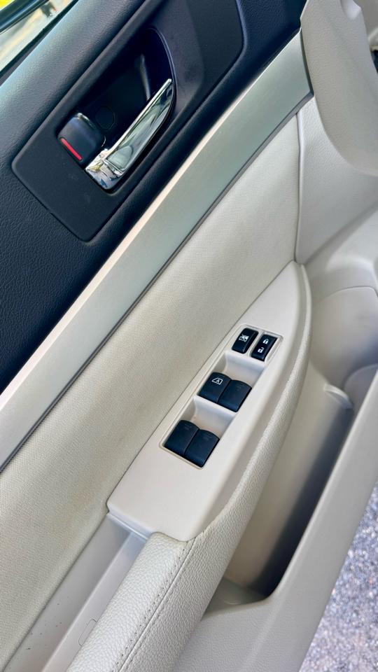 Subaru Outback 2.5i Premium 2010