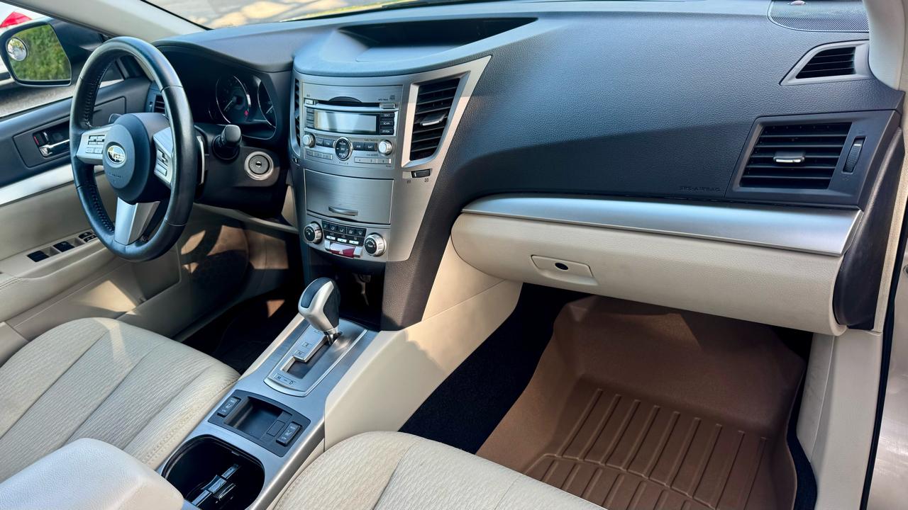 Subaru Outback 2.5i Premium 2010