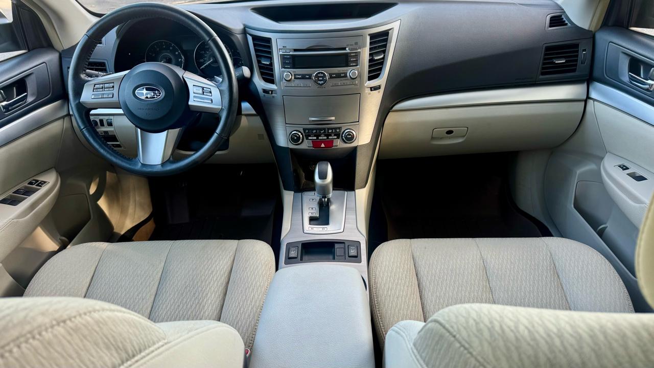 Subaru Outback 2.5i Premium 2010