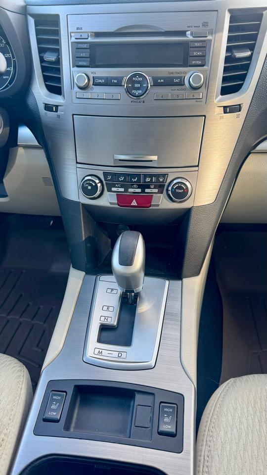 Subaru Outback 2.5i Premium 2010