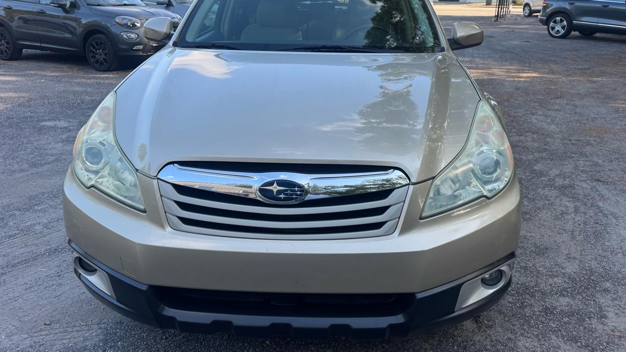 Subaru Outback 2.5i Premium 2010