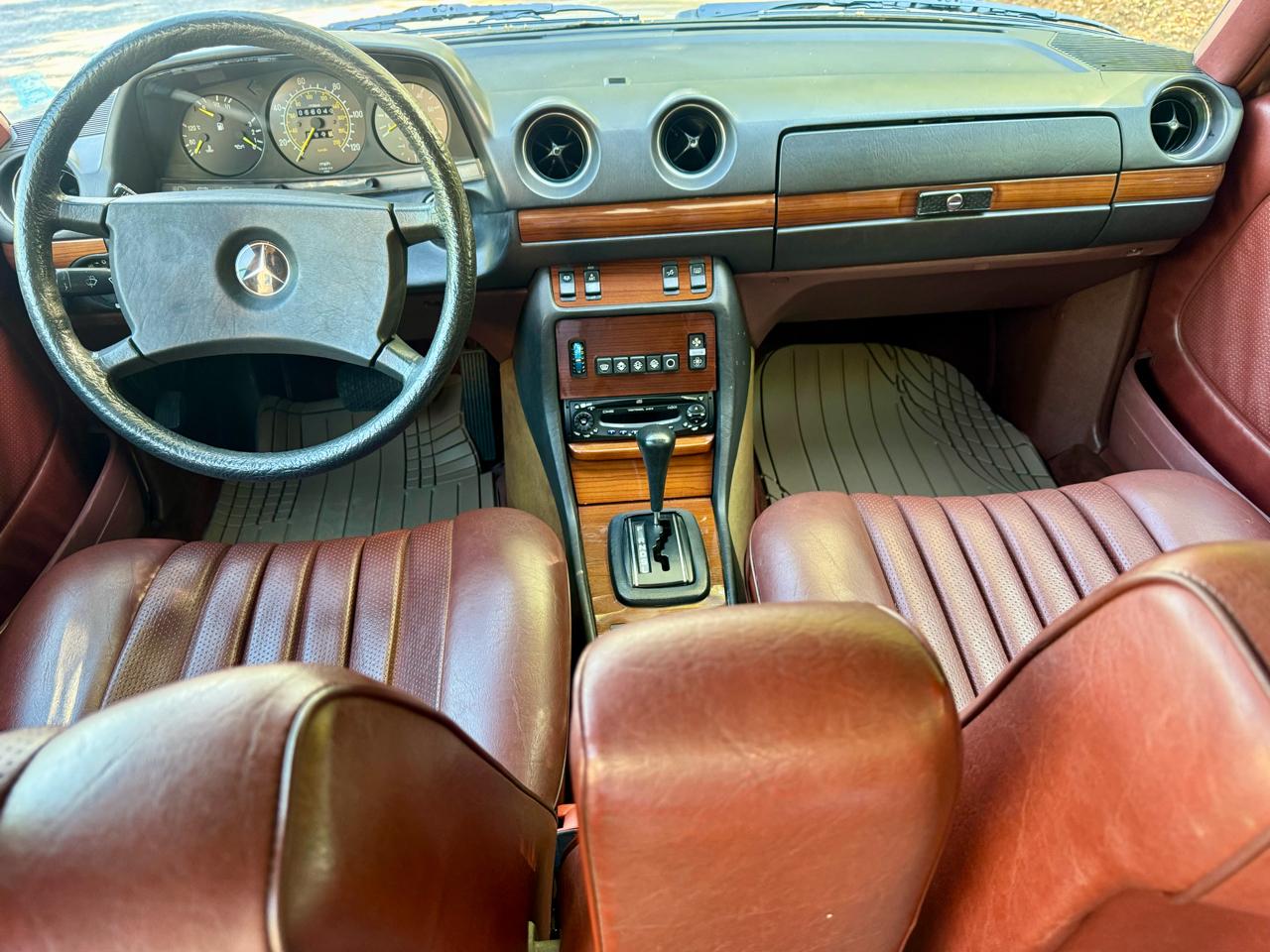 Mercedes-Benz 300 TD 1985