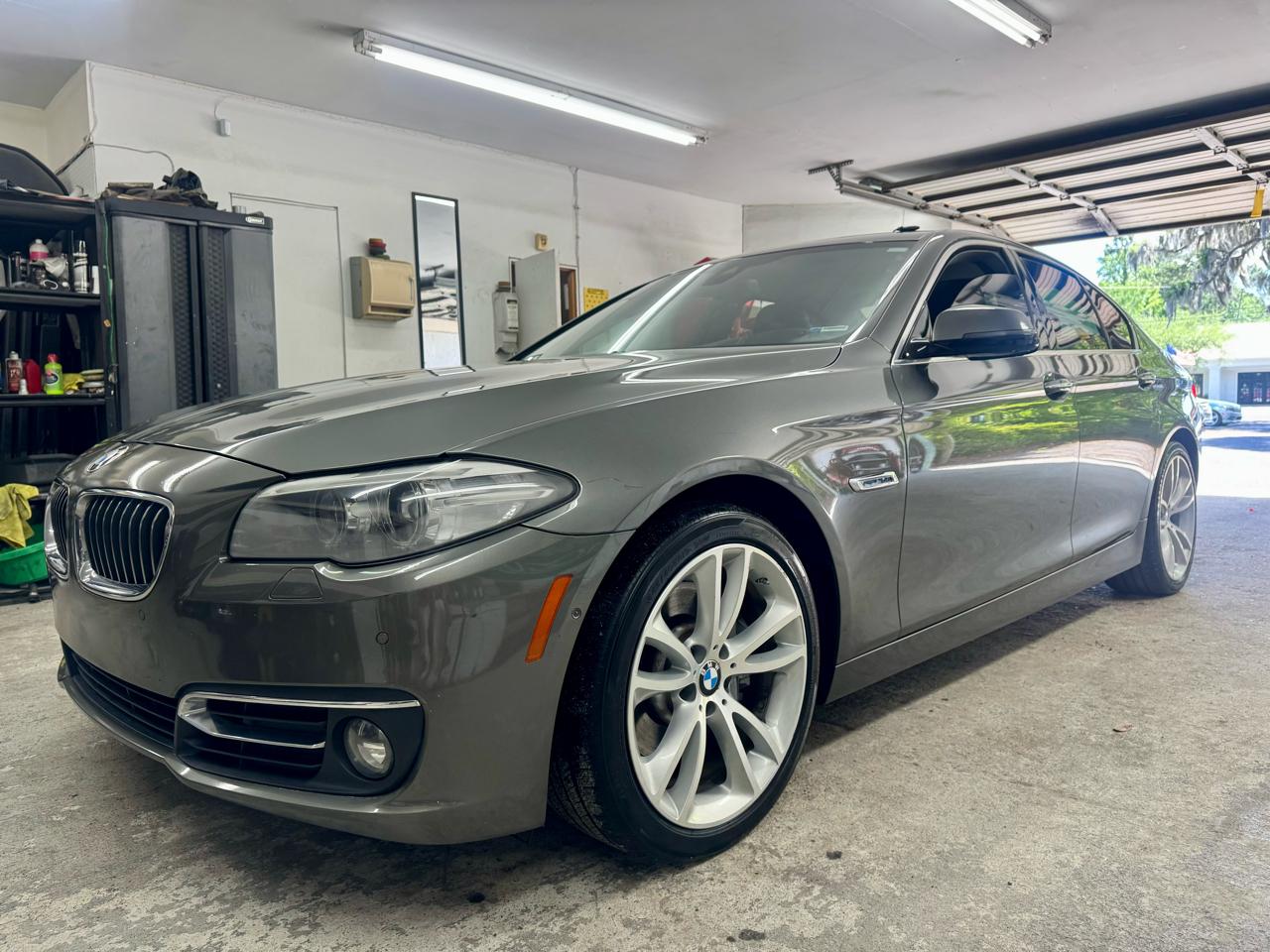 BMW 5-Series 535i 2014