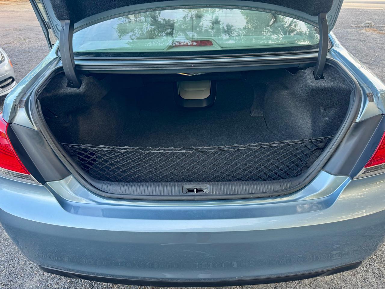 Toyota Avalon Base 2011