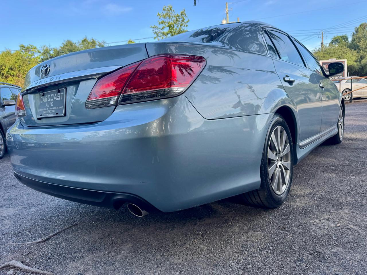 Toyota Avalon Base 2011