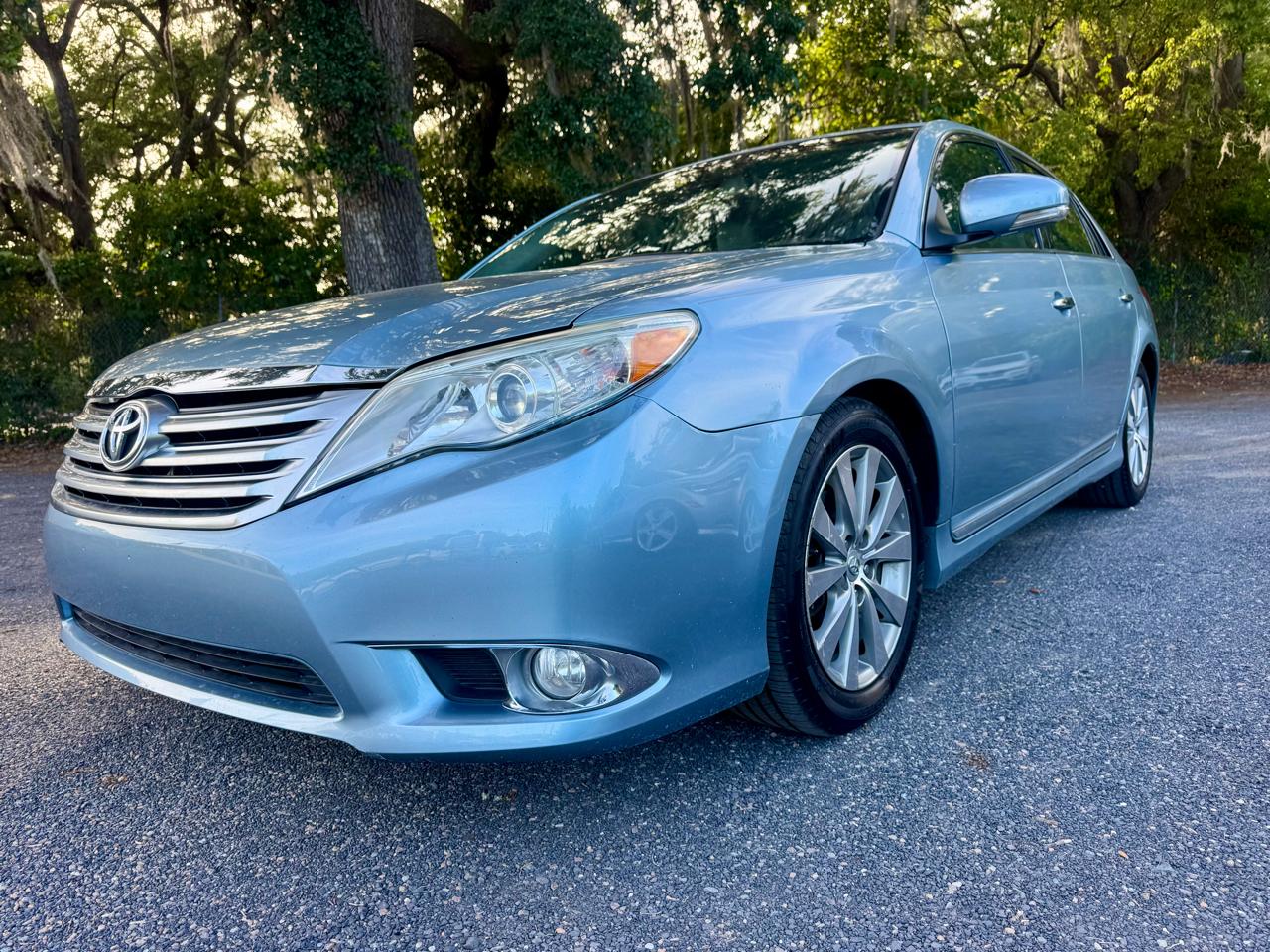 Toyota Avalon Base 2011