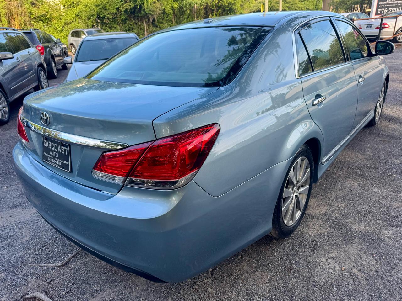Toyota Avalon Base 2011