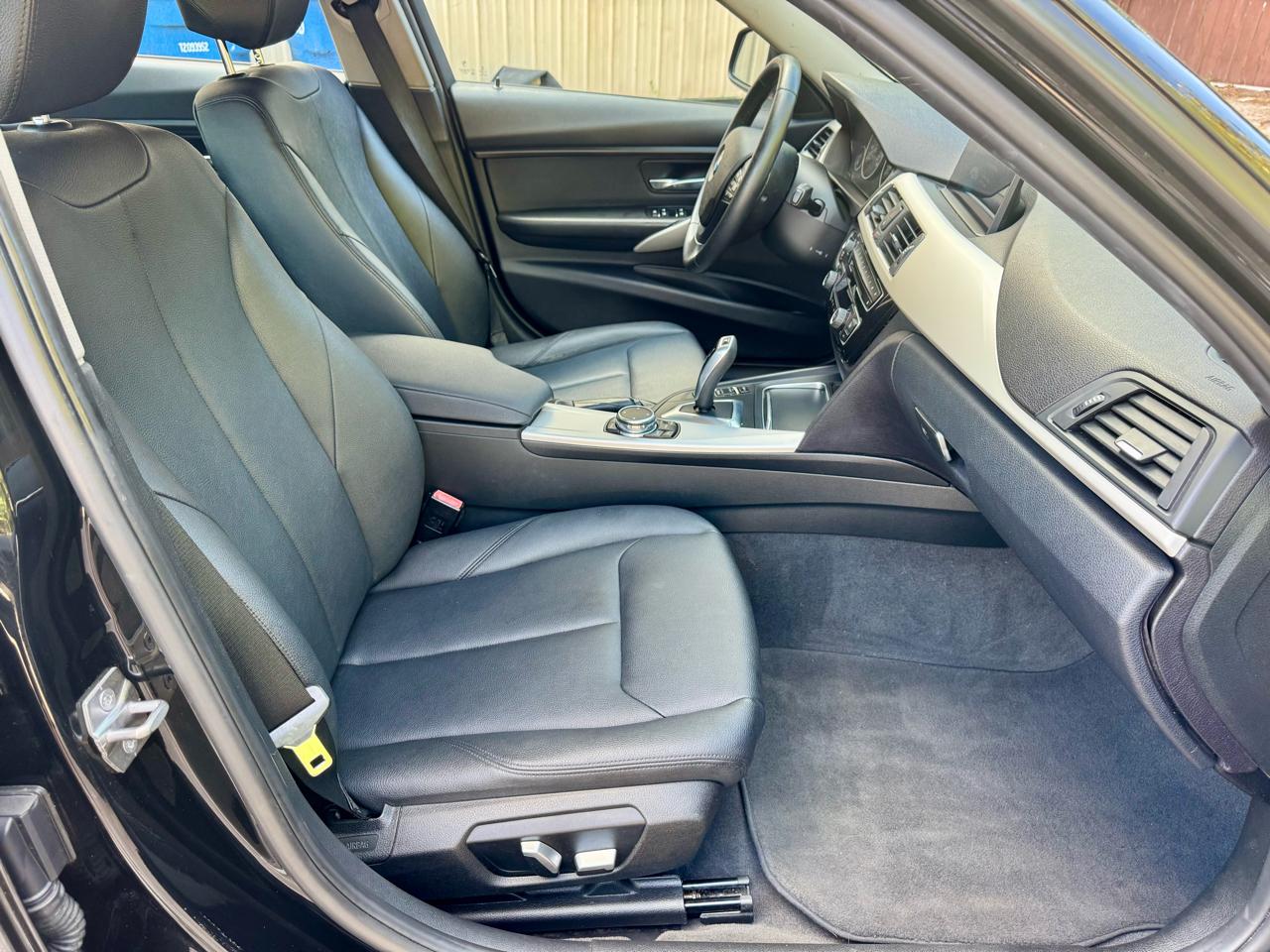 BMW 3-Series 320i xDrive Sedan 2016