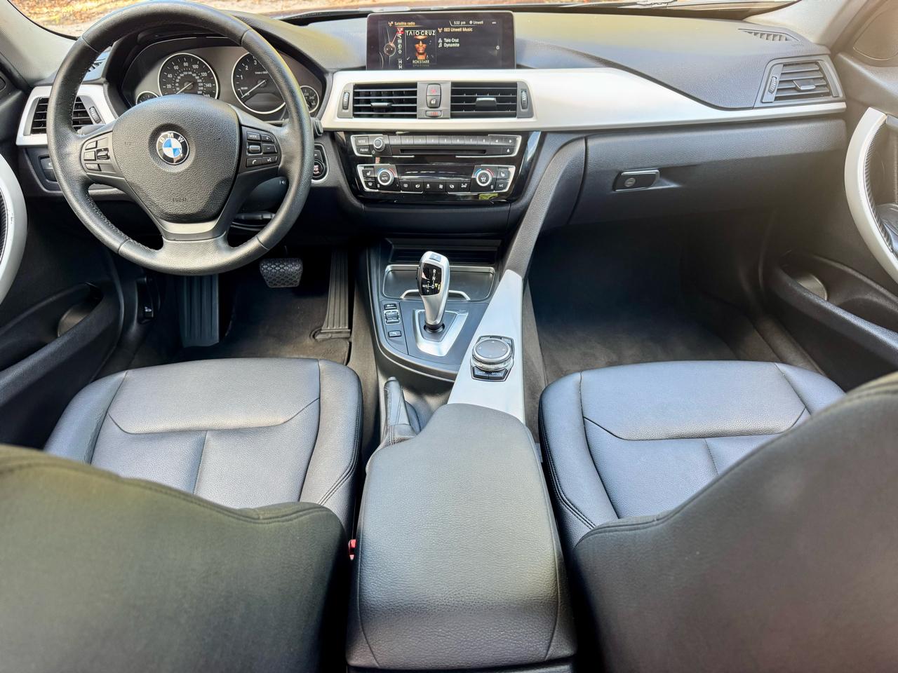 BMW 3-Series 320i xDrive Sedan 2016