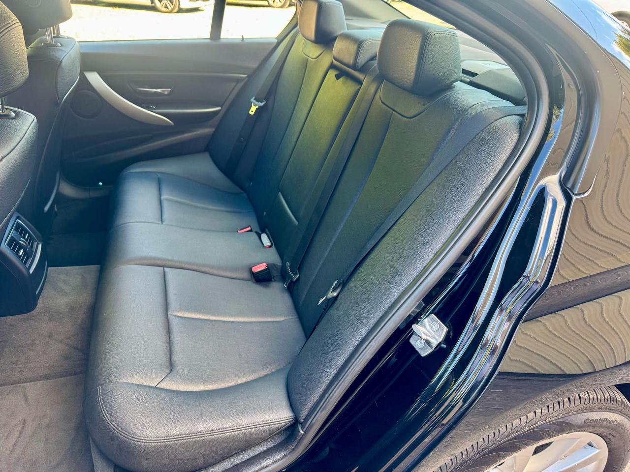 BMW 3-Series 320i xDrive Sedan 2016