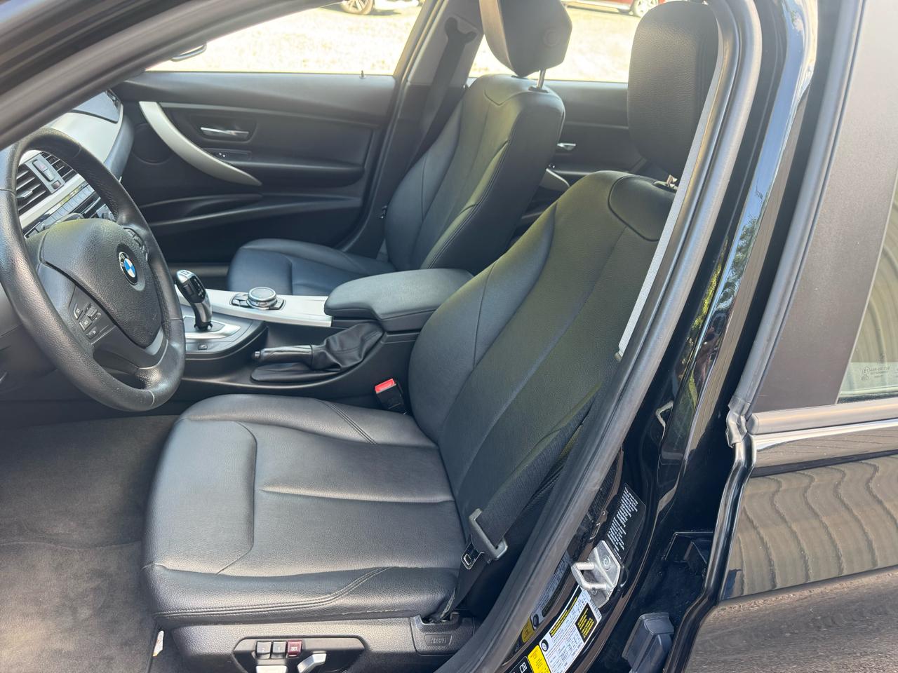 BMW 3-Series 320i xDrive Sedan 2016