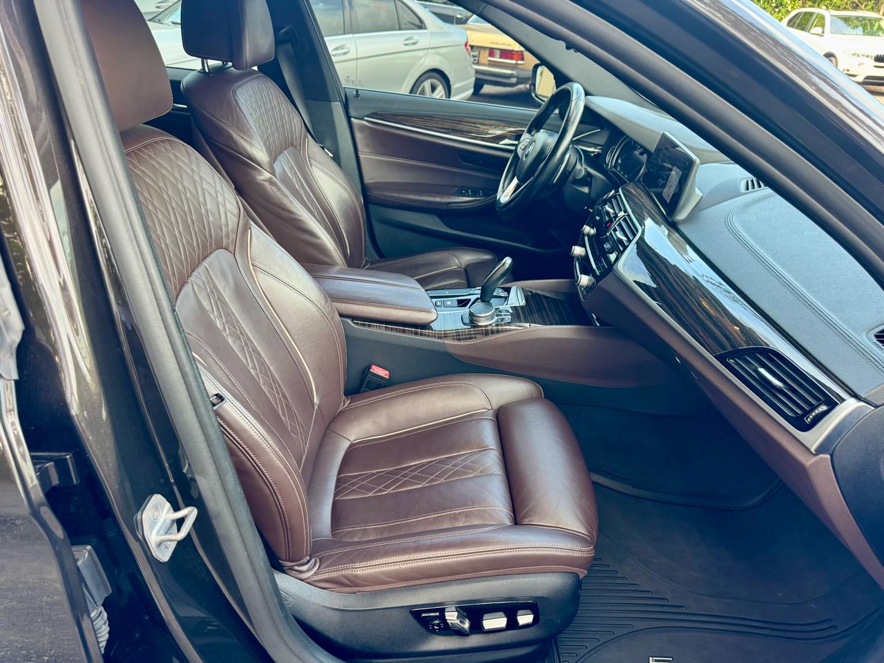 BMW 5-Series 530i 2017