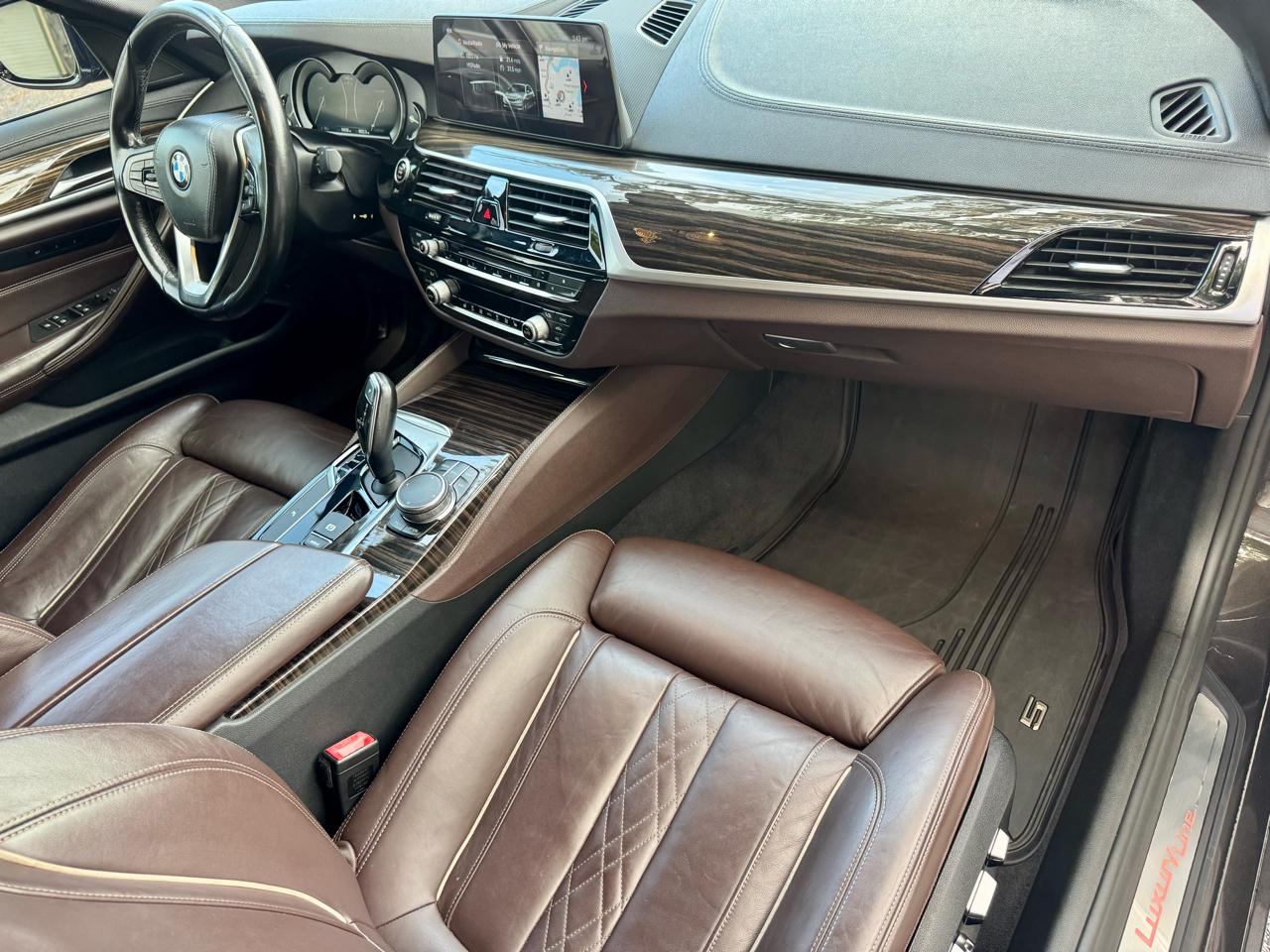 BMW 5-Series 530i 2017