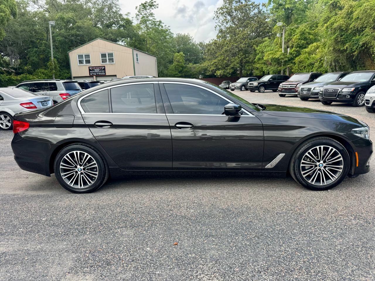 BMW 5-Series 530i 2017