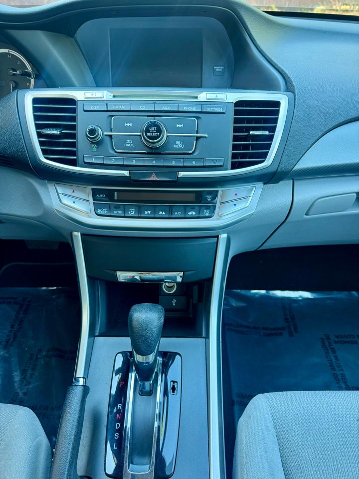 Honda Accord LX Sedan CVT 2013