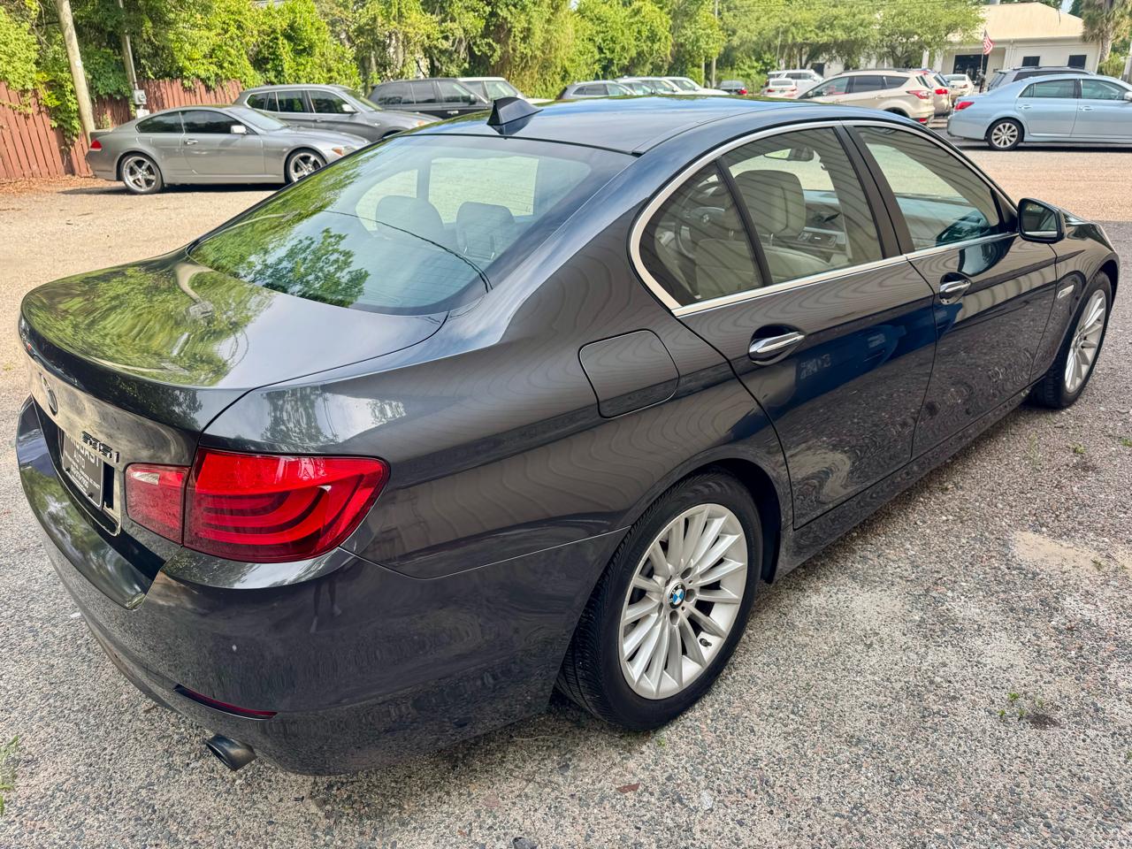 BMW 5-Series 535i 2011