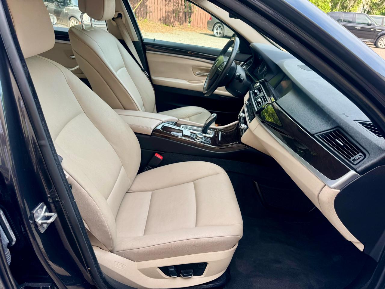 BMW 5-Series 535i 2011