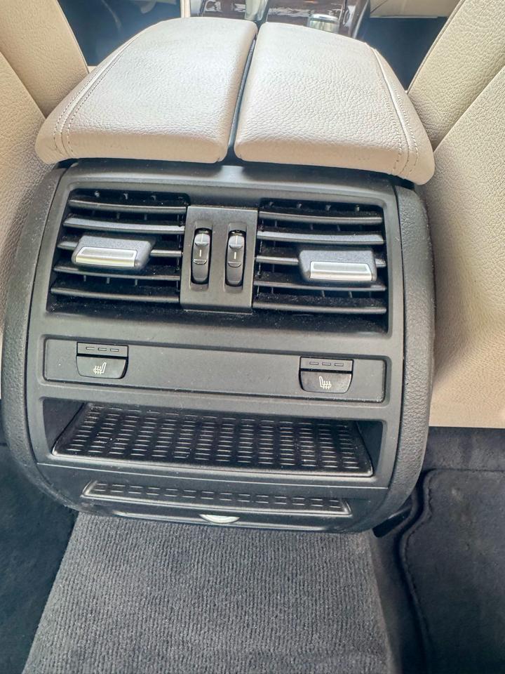 BMW 5-Series 535i 2011