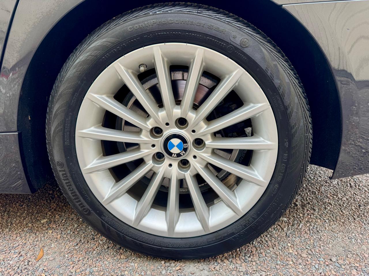 BMW 5-Series 535i 2011